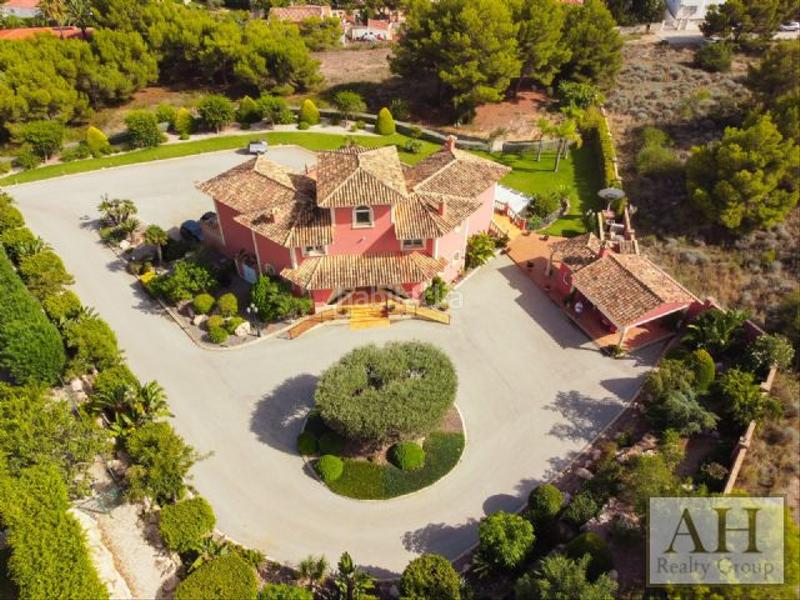 Foto 78f3c40a-b470-4741-9aff-2dc436a8b83a. Casa a Altea ciudad Altea