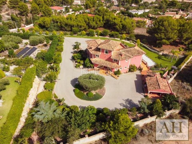 Foto c8b4fd9a-2618-4c08-b80a-4784fdec1757. Casa a Altea ciudad Altea