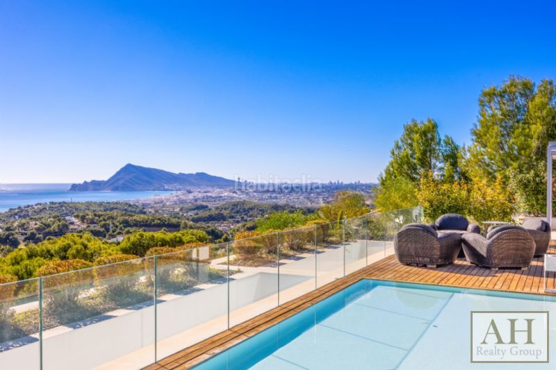 Foto fe69b36a-15ca-4a99-9a4b-6c9a1cc22d42. Casa amb aparcament a Altea la vella Altea