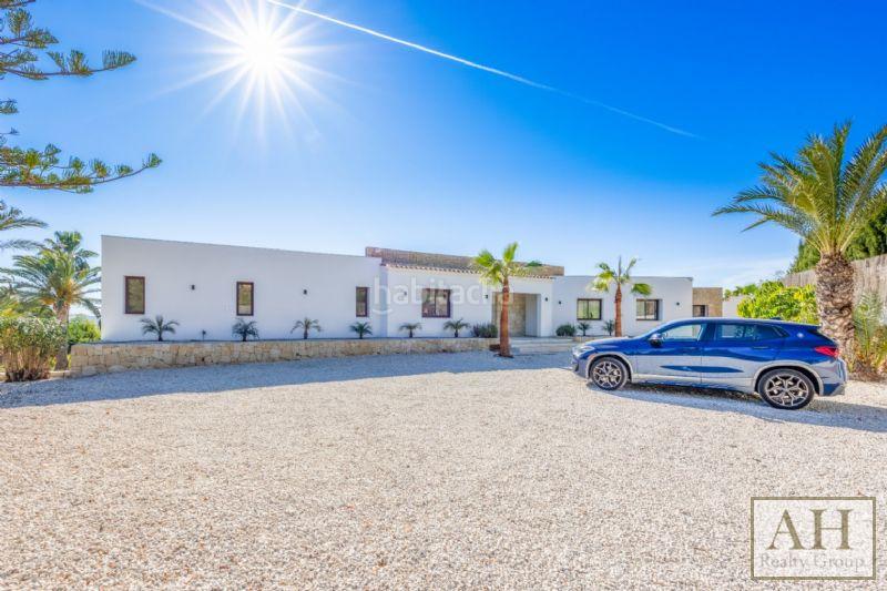 Foto 4a95f984-c3bc-4c4f-a2f9-d84a163b1e4f. Casa amb aparcament a Pueblo-Ubanizaciones Alfàs del Pi (l´)
