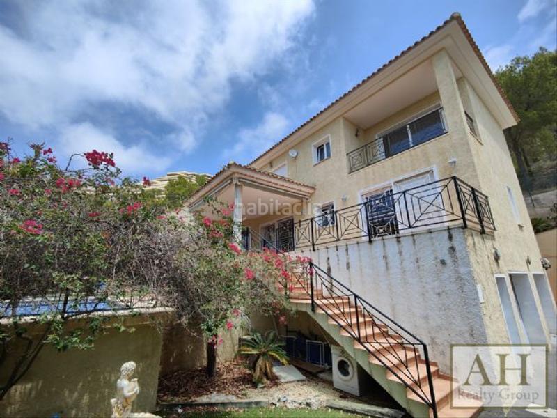 Foto 6faa833b-a997-4d89-9902-5f27853c139a. House with parking in Altea la vella Altea