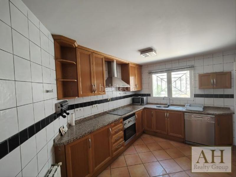 Foto a8d0af09-dcff-4ae4-b7fb-256e0a9760f4. House with parking in Altea la vella Altea