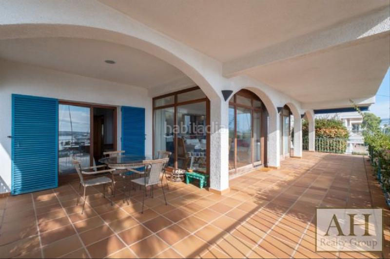 Foto a60818db-8bb2-41c6-89de-7b55b6ebb2ec. Casa amb aparcament a Altea ciudad Altea