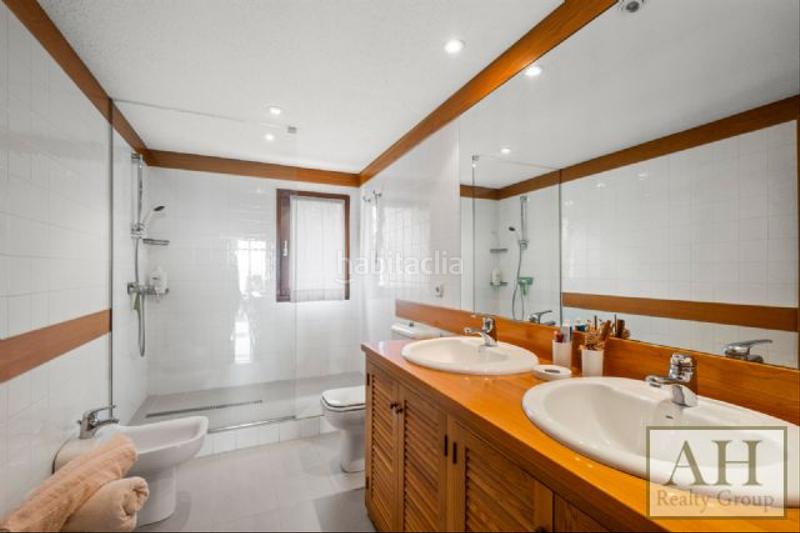 Foto a21f5043-1acd-4763-8ade-8ee97c0c311a. House with parking in Altea ciudad Altea