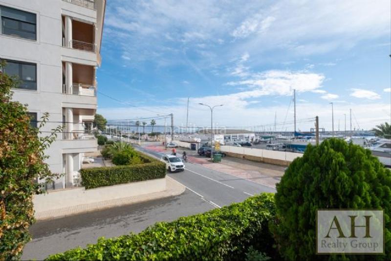 Foto cdb1e439-bb2d-4561-8138-f3ffab216f0e. House with parking in Altea ciudad Altea
