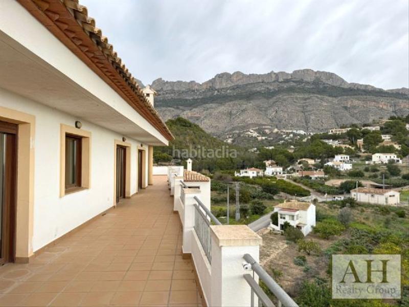Foto f155a119-9be4-4898-b7b5-7e3c1fa7558d. Dachwohnung in Altea la vella Altea