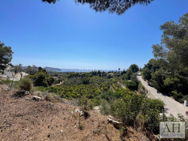 Foto be8679fa-2a40-4254-a238-a9d9f5c37833. Terreno residencial en Casco Urbano Moraira