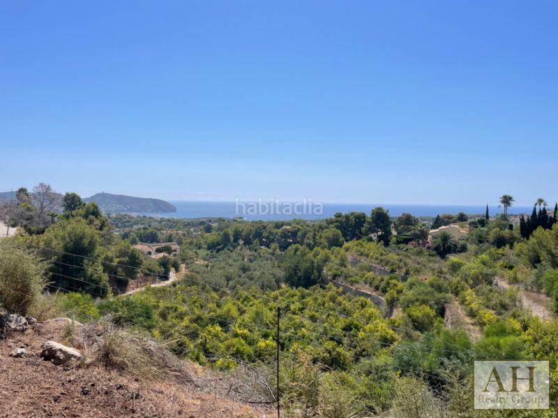 Foto bf6e4a79-061d-45f5-9677-2e519f10bc8f. Terrain résidentiel dans Casco Urbano Moraira