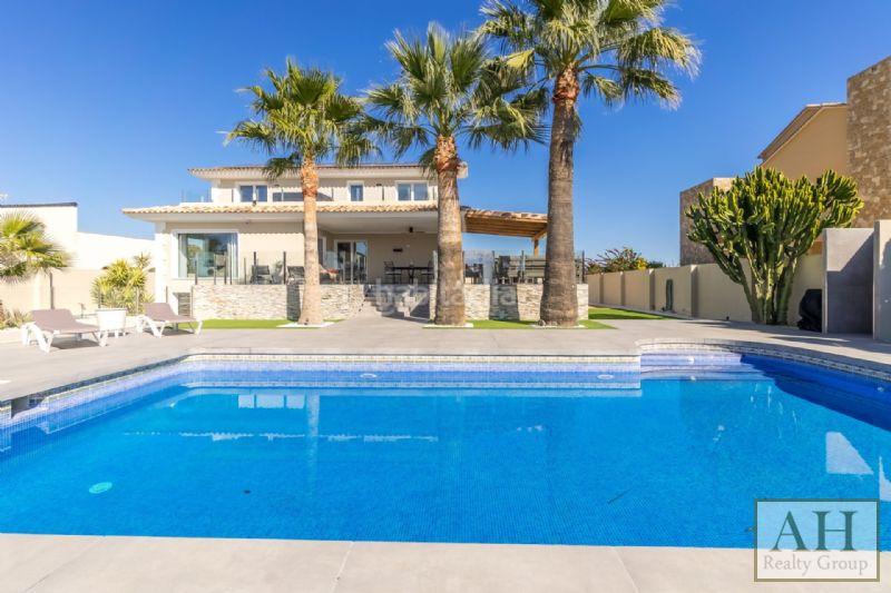 Foto 9f9b2189-e5bb-44d0-8e0c-5077dc52416c. Casa en Pueblo-Ubanizaciones Alfàs del Pi (l´)