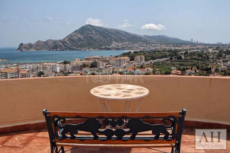 Foto 461aa680-47ab-4d58-971f-0a8eba7c7a6f. Casa en Altea ciudad Altea