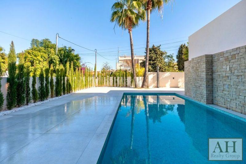 Foto 7e48a43e-f1e7-4f22-96d4-638abe5328bd. Casa con parcheggio in L´Albir Alfàs del Pi (l´)