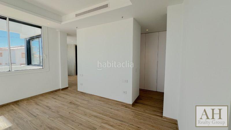 Foto 0606b8b3-aa21-4c80-b1bf-ea47010ecaf4. Maison dans La Fustera Benissa