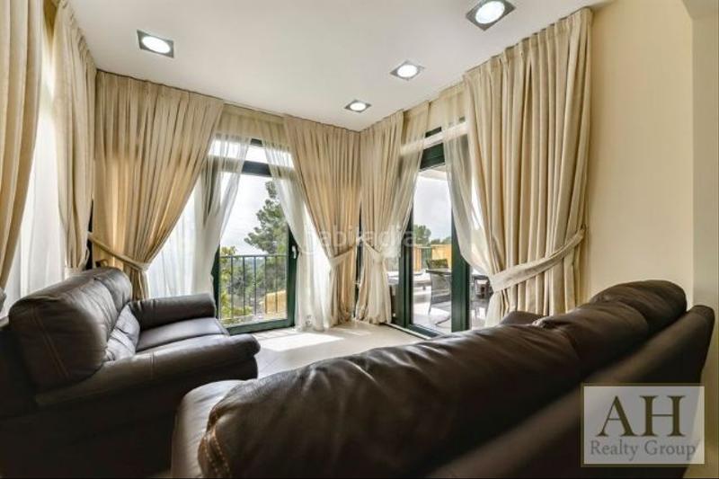 Foto c116bcce-9df0-4576-9da3-06fc0cc8c34e. Casa amb aparcament a Altea hills Altea