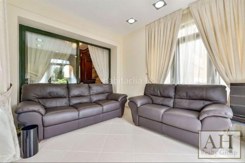 Foto e6c24eaf-5b13-4502-96e8-3992a83efe28. Haus mit parking in Altea hills Altea