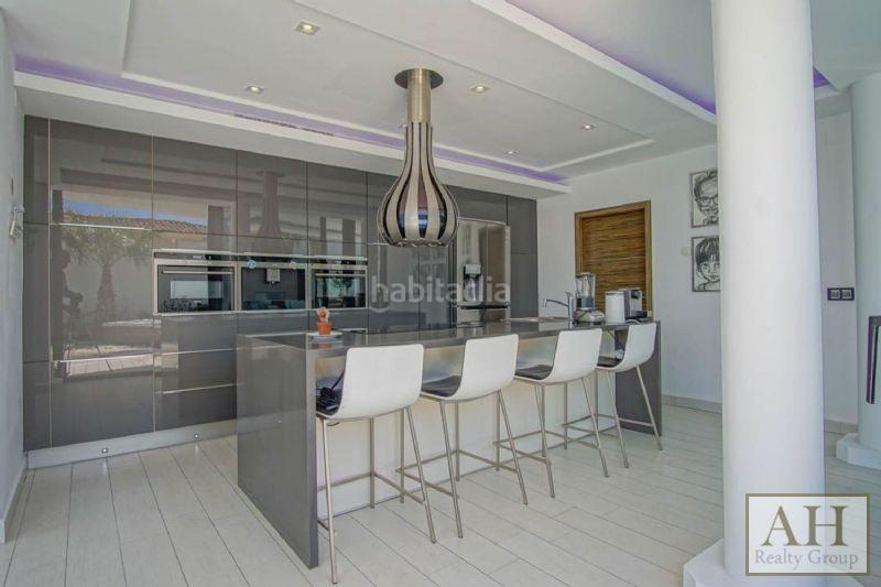 Foto 178222c0-6dac-44e7-a77f-acfa8e2c2362. House with parking in Altea hills Altea