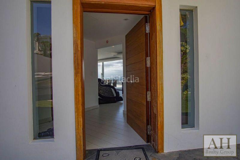 Foto 2d5cc7d6-6c96-4d94-92b9-eefae5711a7b. House with parking in Altea hills Altea