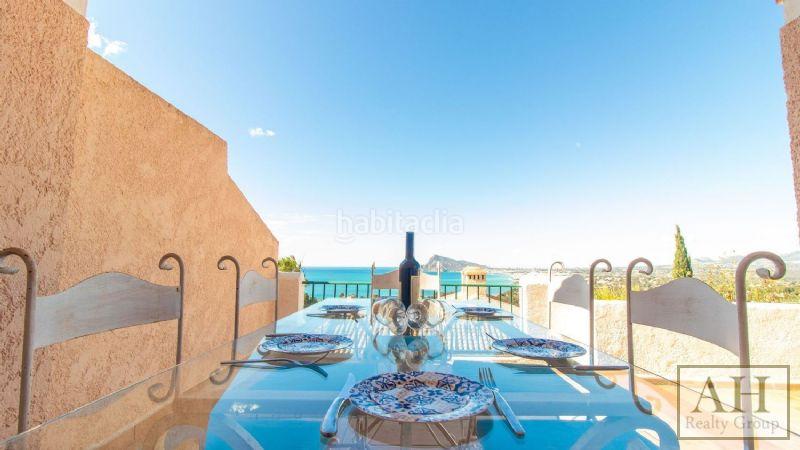 Foto 5c45db93-a316-4dc4-aacc-18aa077e8775. Semi detached house in Altea hills Altea