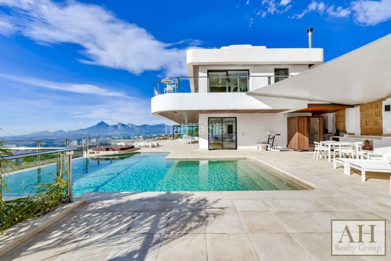 Foto 341c8fae-47d1-4a89-8d87-fcbca189fd57. Maison dans Altea hills Altea