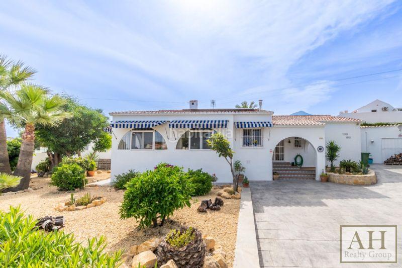 Foto 3331a7f9-e9a5-4d35-b6f2-ef6a64405448. Casa amb aparcament a Montebello - Nou Espai Nucia (la)