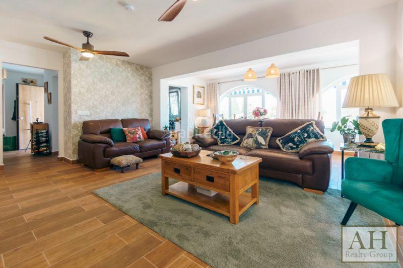 Foto 19a1cc79-80b7-4154-a4a1-7b72dc5e2bb7. Haus mit parking in Montebello - Nou Espai Nucia (la)