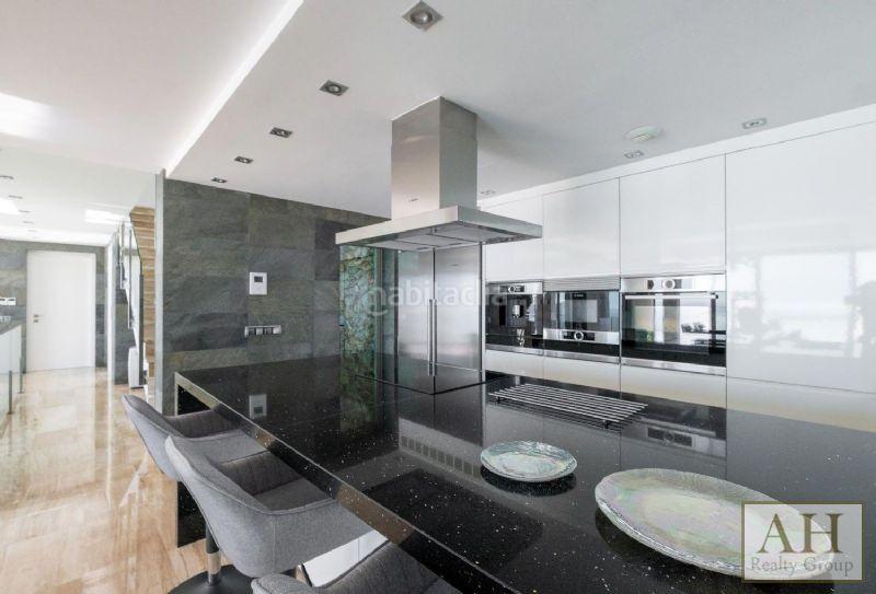 Foto b01ee7c7-7548-471d-bcab-87558f4ebf8c. Maison avec parking dans Altea hills Altea