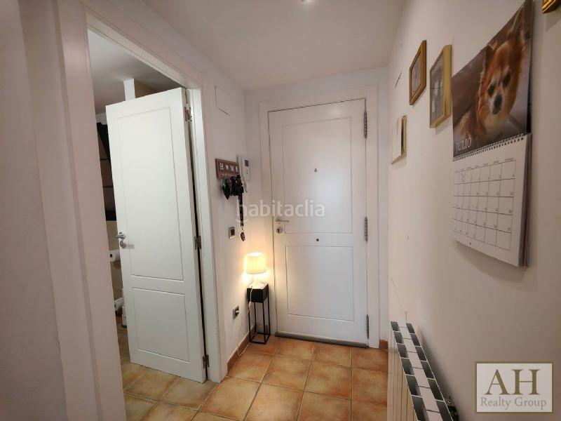 Foto f060bfc2-f26a-487c-ab69-9292b0ef27f2. Apartment with parking in Mascarat Altea