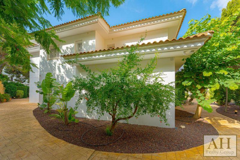 Foto b3620a1d-16b1-413b-9c62-b65d7c1303fb. Haus mit parking in Altea la vella Altea