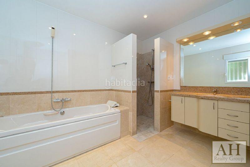 Foto 274558bf-9316-424b-a11d-dac68ae3a307. House with parking in Altea la vella Altea