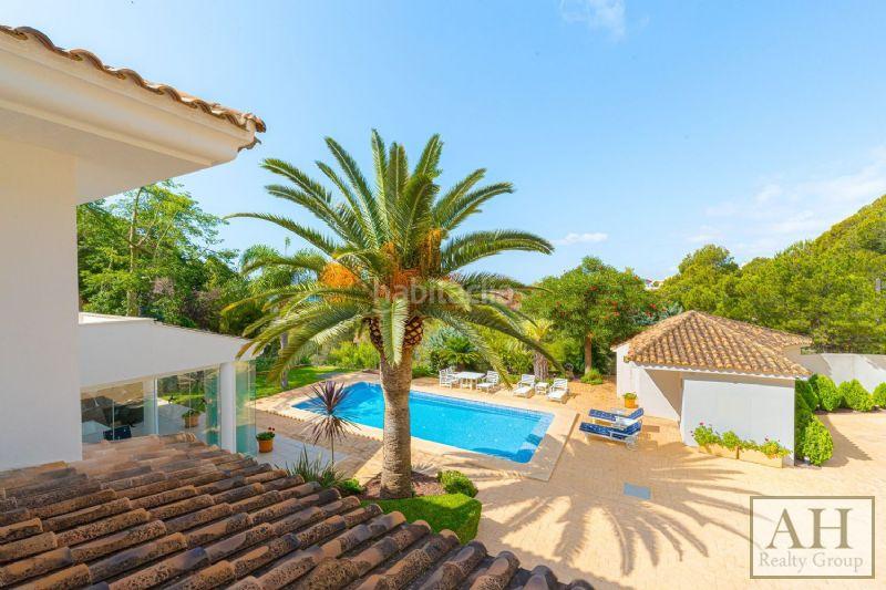 Foto e4cdee92-8576-4519-bb55-12ab57e272ea. House with parking in Altea la vella Altea