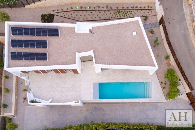 Foto 0cb989bc-fe07-4788-8ad0-ab94861bc58b. Casa con parcheggio in Gran Sol Calp