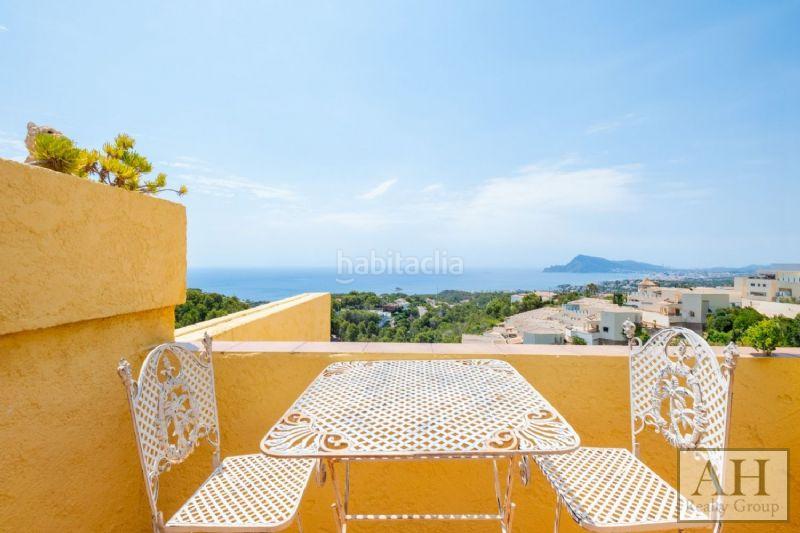 Foto a1a2be3d-2e4b-43b5-b80d-5440aeb57264. Àtic amb aparcament a Altea la vella Altea