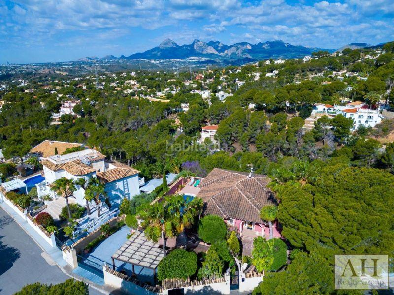 Foto 76d3e87d-7c13-4e61-9326-bdc9fe97dbbb. Haus mit parking in Altea la vella Altea