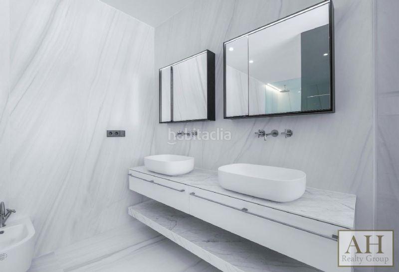 Foto 3b416cab-700d-44ef-8484-ab1f2d8ac613. Maison avec parking dans Mascarat Altea