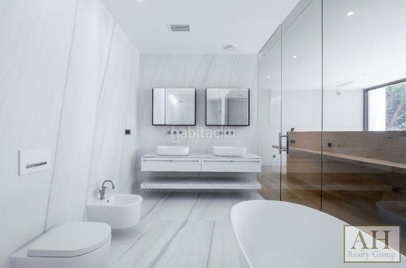 Foto ab411edc-3a0d-47ab-bb3b-8e0494ddb4c8. Maison avec parking dans Mascarat Altea