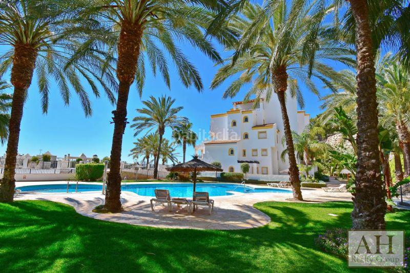 Foto 736cc6c1-3e59-41a2-8f57-ca0e2270aff0. Apartment with parking in Mascarat Altea