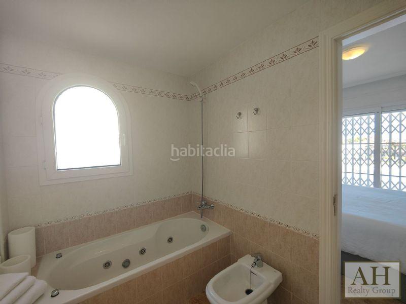 Foto 57491e0e-ae9a-4856-a4dd-06cf4c9ea0f6. Appartement avec parking dans Mascarat Altea