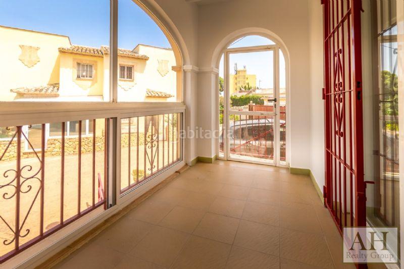 Foto a8d22c44-4355-4a6c-a8a7-636b85c36105. Semi detached house with parking in L´Albir Alfàs del Pi (l´)
