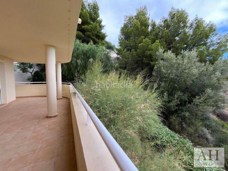 Foto 9d0babe1-ff03-487c-8055-f37873aef0b9. Apartament amb aparcament a Altea hills Altea