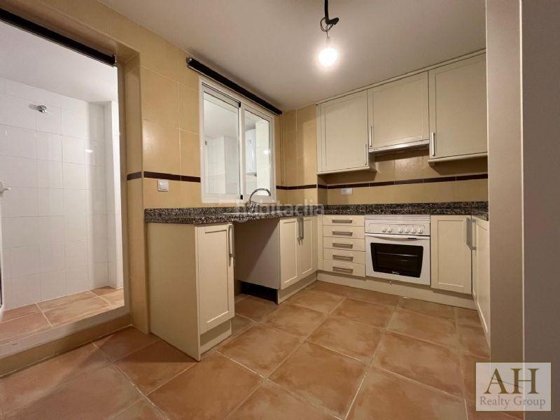 Foto e3d93372-5ba0-4e2e-a0a3-f79064c2dfaa. Apartament amb aparcament a Altea hills Altea