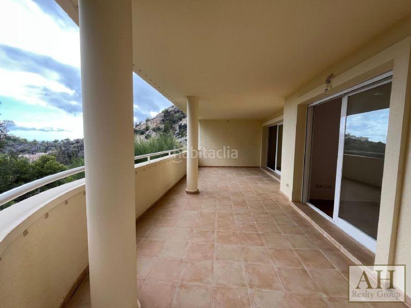 Foto 5ee3ad8c-8aea-4710-9325-1ad54bb91d77. Piccolo appartamento con parcheggio in Altea hills Altea