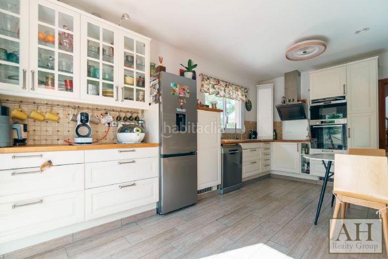 Foto 2b9748eb-6ad3-409c-ada0-24c6d39029cb. Casa con parcheggio in Pueblo-Ubanizaciones Alfàs del Pi (l´)