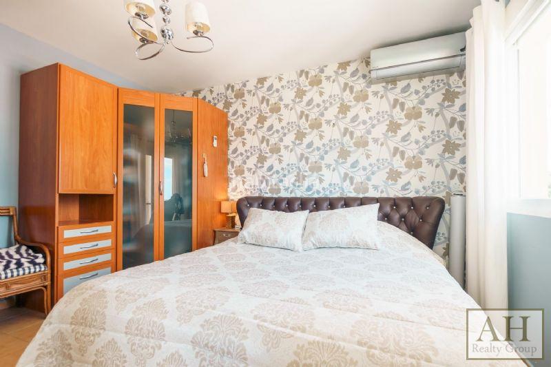 Foto a232e6ca-c20d-46ca-bac2-c133d90e1664. Casa con parcheggio in Pueblo-Ubanizaciones Alfàs del Pi (l´)