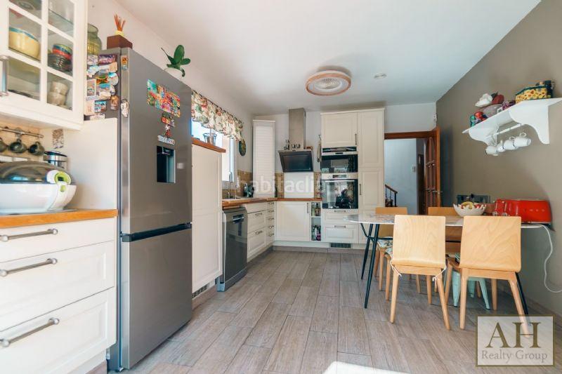 Foto 25a7513c-eed4-4d0b-a604-4660577b8db9. Maison avec parking dans Pueblo-Ubanizaciones Alfàs del Pi (l´)