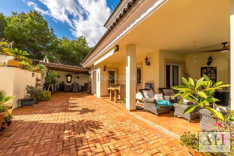 Foto 5795aab9-83a6-49ce-9a9f-069df60d3b6b. Maison avec parking dans Pueblo-Ubanizaciones Alfàs del Pi (l´)