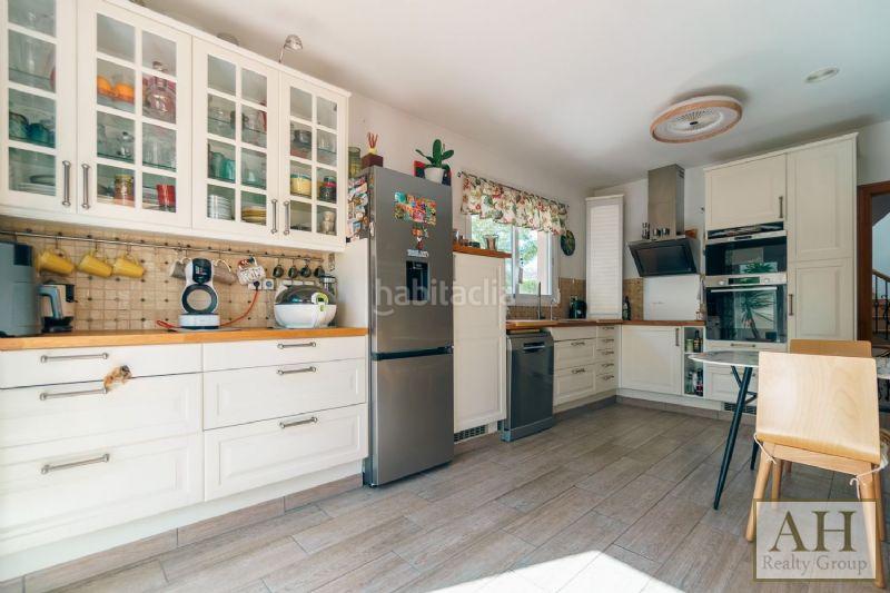 Foto a830353b-3f82-4ad9-a1bf-25f3e40f0e64. Maison avec parking dans Pueblo-Ubanizaciones Alfàs del Pi (l´)