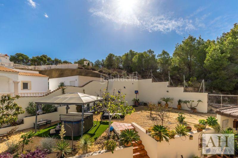 Foto d9678986-7bf1-4ca1-8340-435a6b8ec93c. Maison avec parking dans Pueblo-Ubanizaciones Alfàs del Pi (l´)