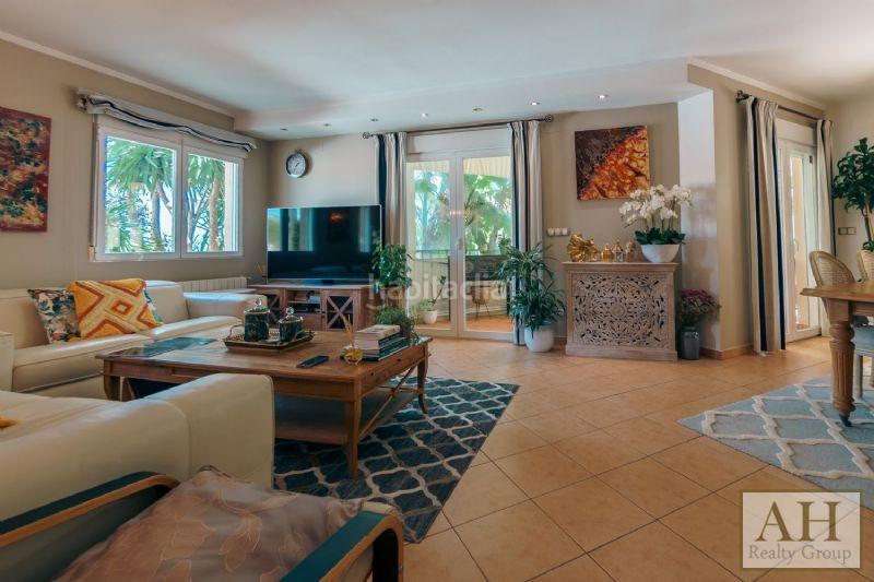 Foto e730fdf1-e239-4a50-a4b2-202c36e7745e. Maison avec parking dans Pueblo-Ubanizaciones Alfàs del Pi (l´)