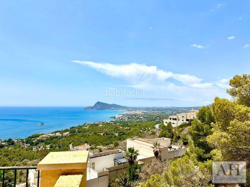 Foto 643f0518-aae2-459e-9f8c-e06ad6c2fadc. Casa adosada en Altea hills Altea