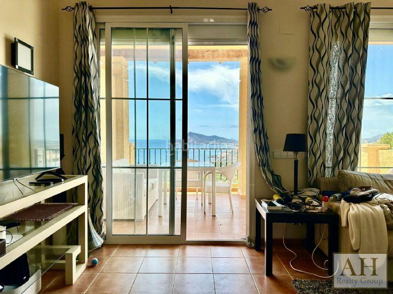 Foto 43477172-e6c6-4356-adaf-f435f8540b41. Maison jumelée avec parking dans Altea hills Altea