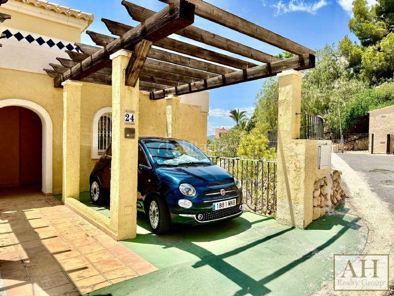 Foto c2c60f2d-45f6-492d-9a1e-7ae24eb54fcd. Maison jumelée avec parking dans Altea hills Altea